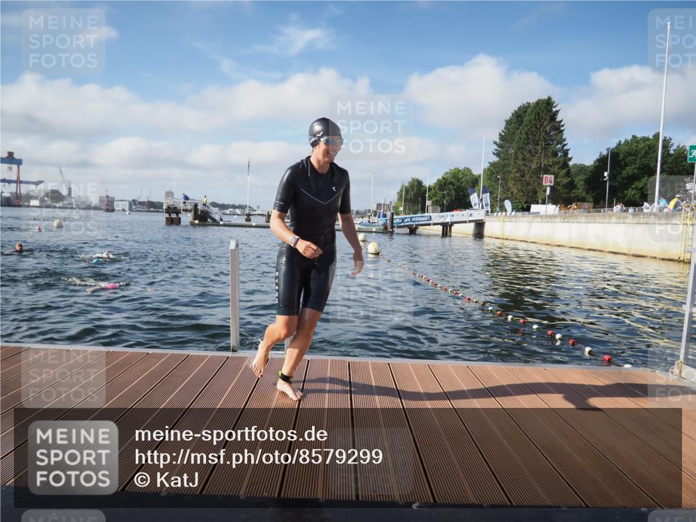 17.08.2025 - KN Förde Triathlon 2025 KatJ http://msf.ph/oto/8579299 17.08.2025 09:20:36 Schwimmen 188, 228, 240, 241, 188, 211, 228, 240, 241 meine-sportfotos.de