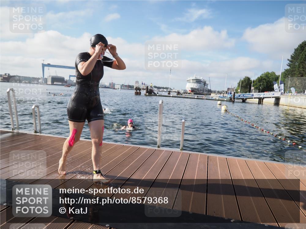 17.08.2025 - KN Förde Triathlon 2025 KatJ http://msf.ph/oto/8579368 17.08.2025 09:20:39 Schwimmen 188, 228, 240, 241, 188, 211, 228, 240, 241 meine-sportfotos.de