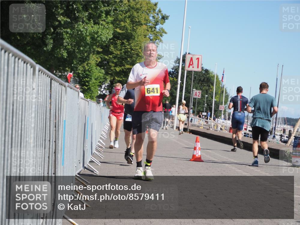 17.08.2025 - KN Förde Triathlon 2025 KatJ http://msf.ph/oto/8579411 17.08.2025 12:15:59 Laufen 353, 361, 641 meine-sportfotos.de