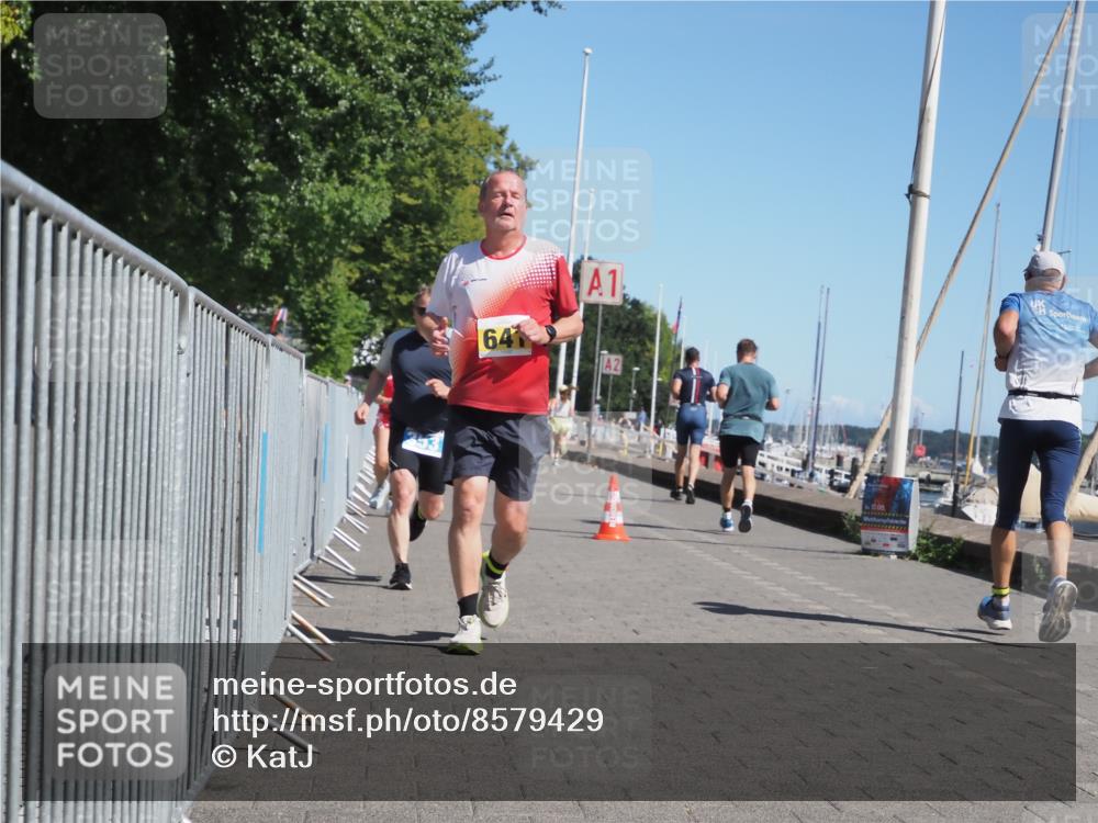 17.08.2025 - KN Förde Triathlon 2025 KatJ http://msf.ph/oto/8579429 17.08.2025 12:16:00 Laufen 353, 641 meine-sportfotos.de