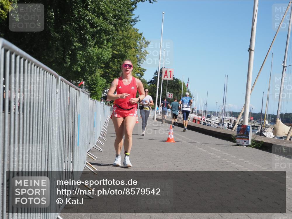 17.08.2025 - KN Förde Triathlon 2025 KatJ http://msf.ph/oto/8579542 17.08.2025 12:16:06 Laufen 353, 606, 610, 641 meine-sportfotos.de