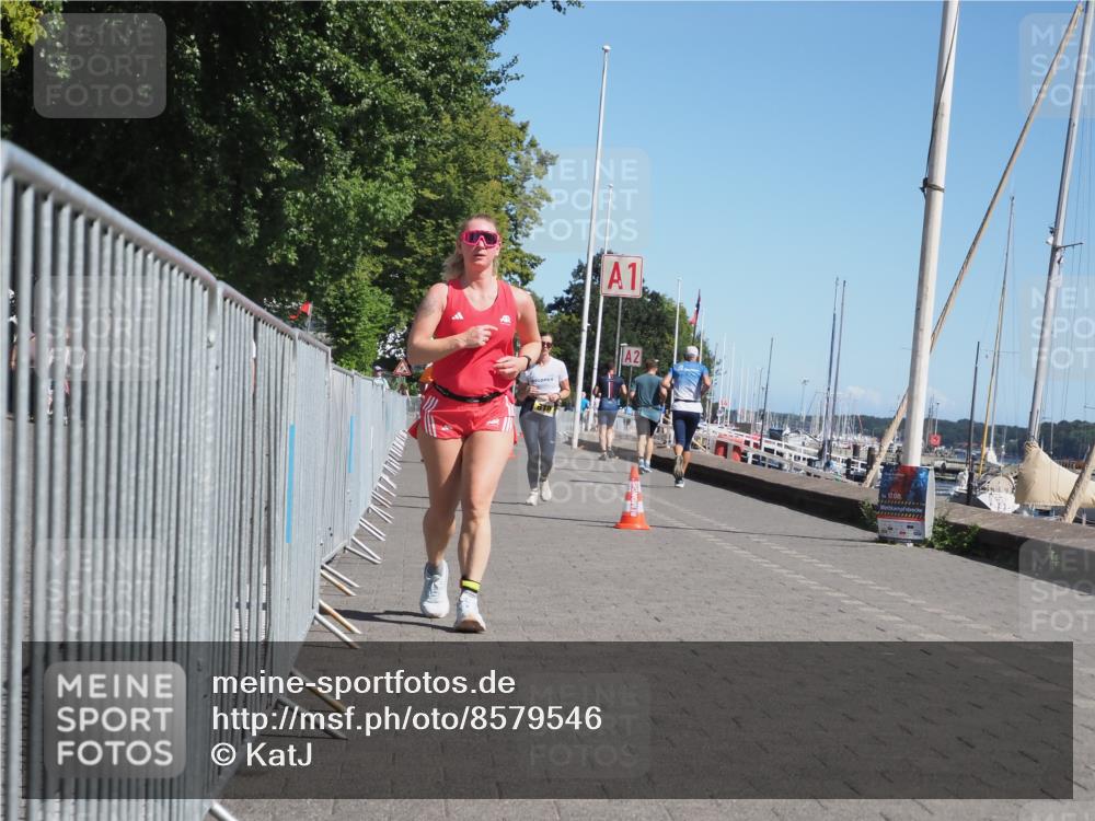 17.08.2025 - KN Förde Triathlon 2025 KatJ http://msf.ph/oto/8579546 17.08.2025 12:16:06 Laufen 353, 606, 610, 641 meine-sportfotos.de