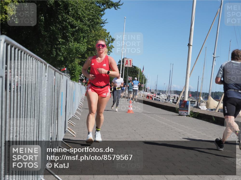 17.08.2025 - KN Förde Triathlon 2025 KatJ http://msf.ph/oto/8579567 17.08.2025 12:16:08 Laufen 606, 610 meine-sportfotos.de