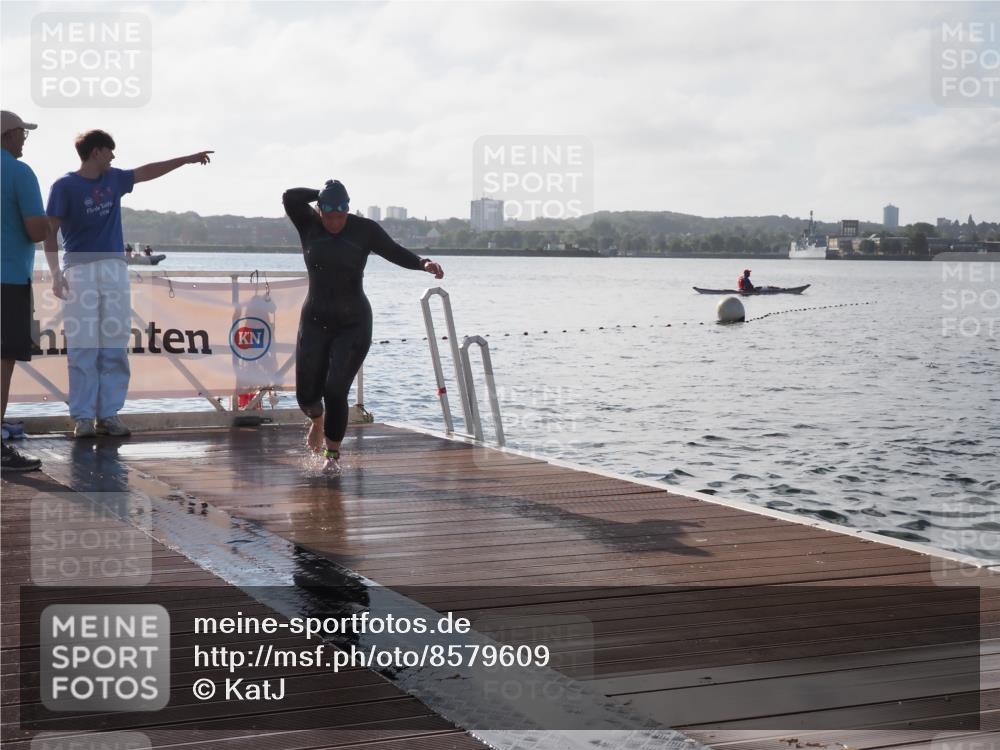 17.08.2025 - KN Förde Triathlon 2025 KatJ http://msf.ph/oto/8579609 17.08.2025 09:20:59 Schwimmen 200, 205, 216, 223, 197, 200, 205, 216, 223 meine-sportfotos.de