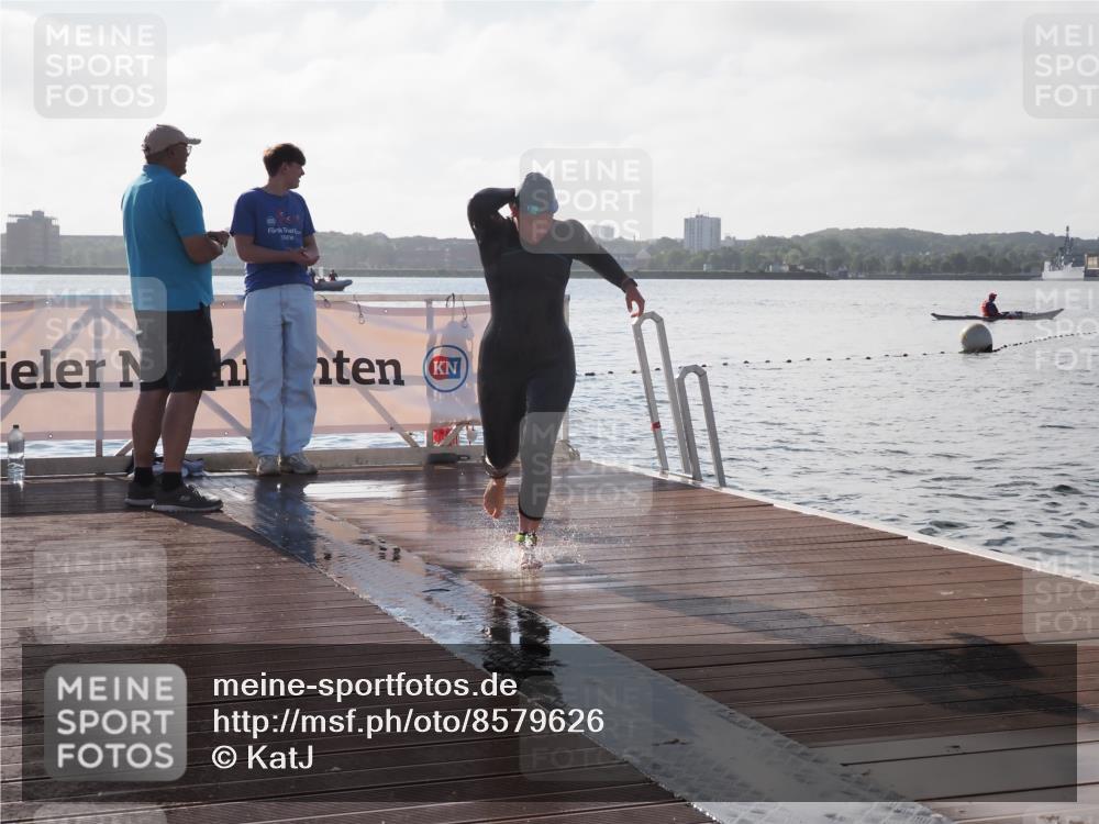 17.08.2025 - KN Förde Triathlon 2025 KatJ http://msf.ph/oto/8579626 17.08.2025 09:21:00 Schwimmen 200, 205, 216, 223, 197, 200, 205, 216, 223 meine-sportfotos.de