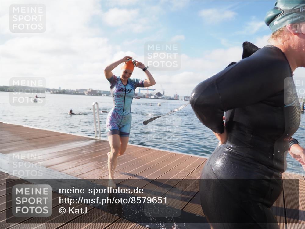17.08.2025 - KN Förde Triathlon 2025 KatJ http://msf.ph/oto/8579651 17.08.2025 09:21:02 Schwimmen 200, 205, 216, 223, 197, 200, 205, 216, 223 meine-sportfotos.de