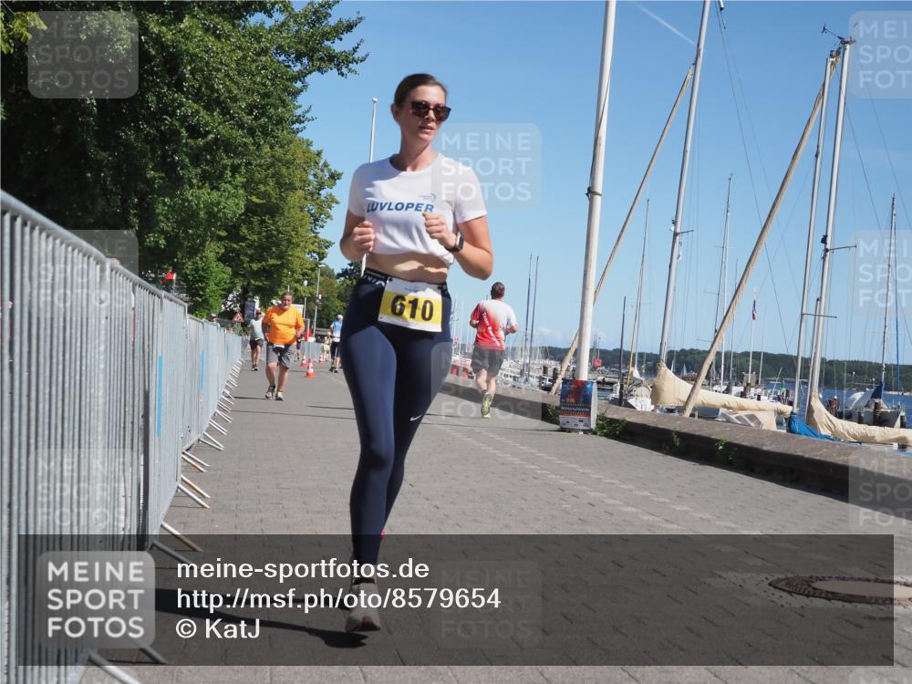17.08.2025 - KN Förde Triathlon 2025 KatJ http://msf.ph/oto/8579654 17.08.2025 12:16:13 Laufen 606, 610 meine-sportfotos.de