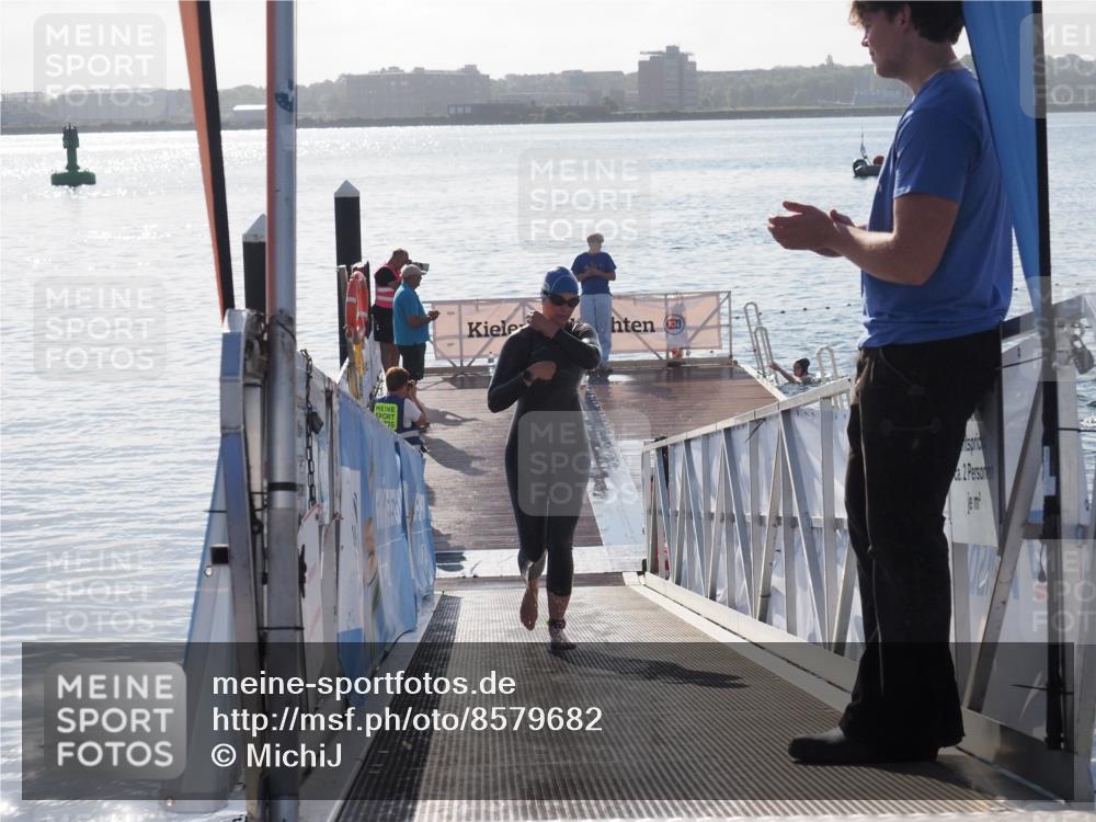 17.08.2025 - KN Förde Triathlon 2025 MichiJ http://msf.ph/oto/8579682 17.08.2025 09:17:36 Schwimmen 177, 181, 170, 181 meine-sportfotos.de