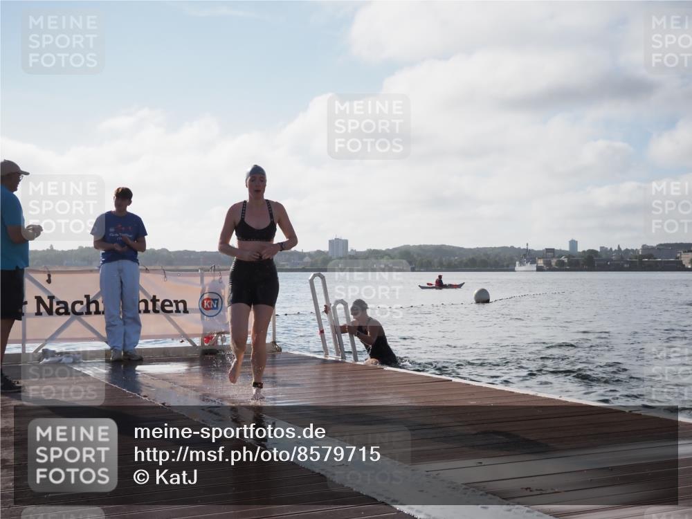 17.08.2025 - KN Förde Triathlon 2025 KatJ http://msf.ph/oto/8579715 17.08.2025 09:21:19 Schwimmen 171, 194, 201, 171, 201 meine-sportfotos.de