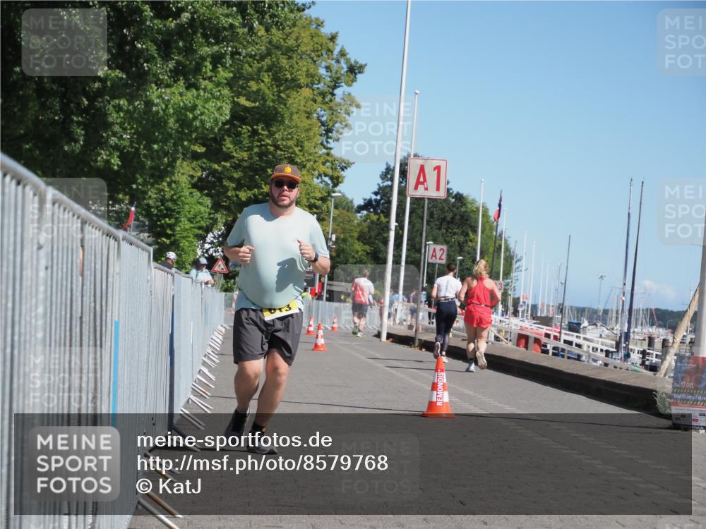 17.08.2025 - KN Förde Triathlon 2025 KatJ http://msf.ph/oto/8579768 17.08.2025 12:16:29 Laufen 613 meine-sportfotos.de