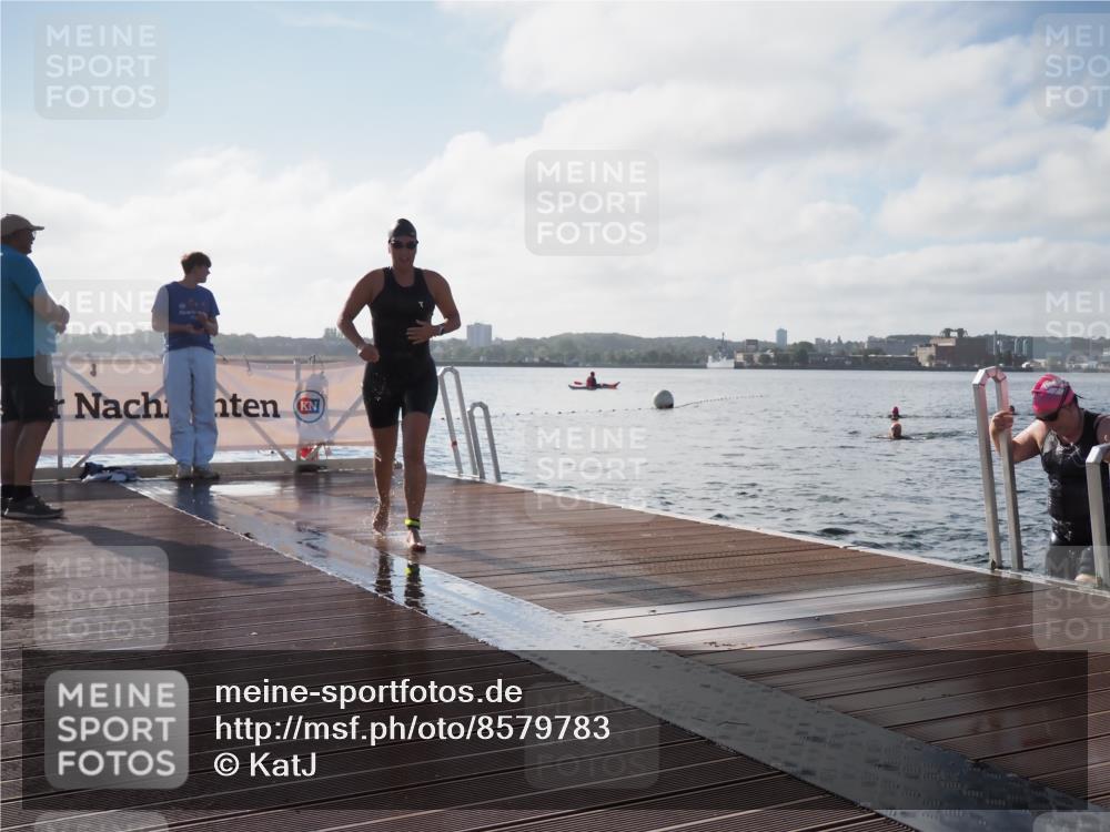 17.08.2025 - KN Förde Triathlon 2025 KatJ http://msf.ph/oto/8579783 17.08.2025 09:21:24 Schwimmen 171, 194, 201, 230, 171, 194, 201, 230 meine-sportfotos.de