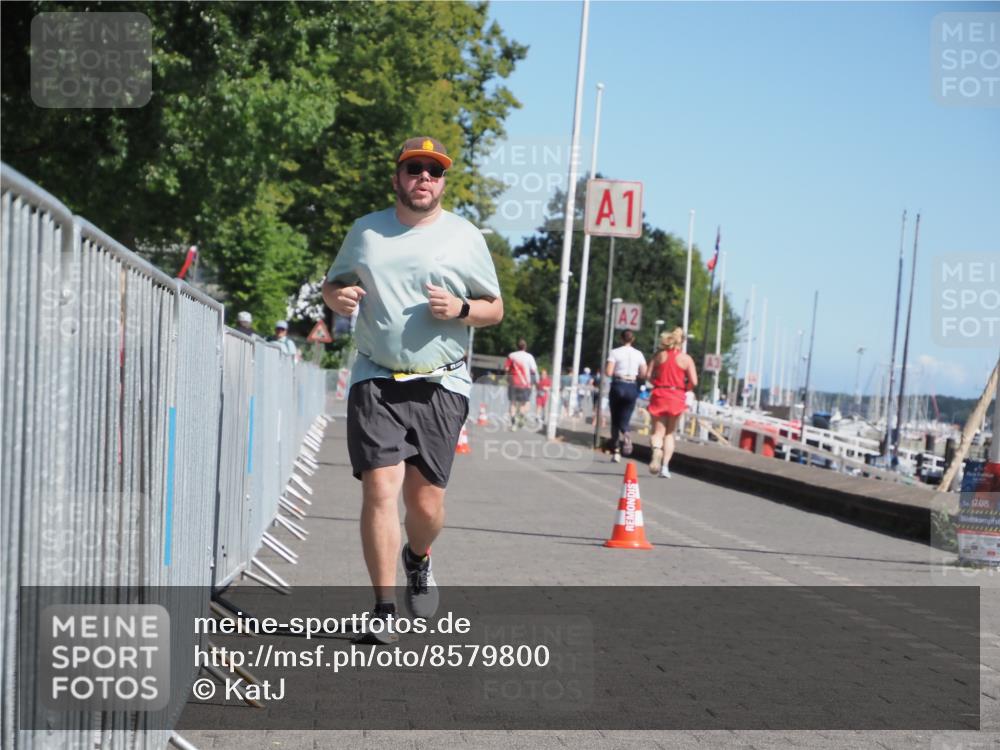 17.08.2025 - KN Förde Triathlon 2025 KatJ http://msf.ph/oto/8579800 17.08.2025 12:16:30 Laufen 613 meine-sportfotos.de