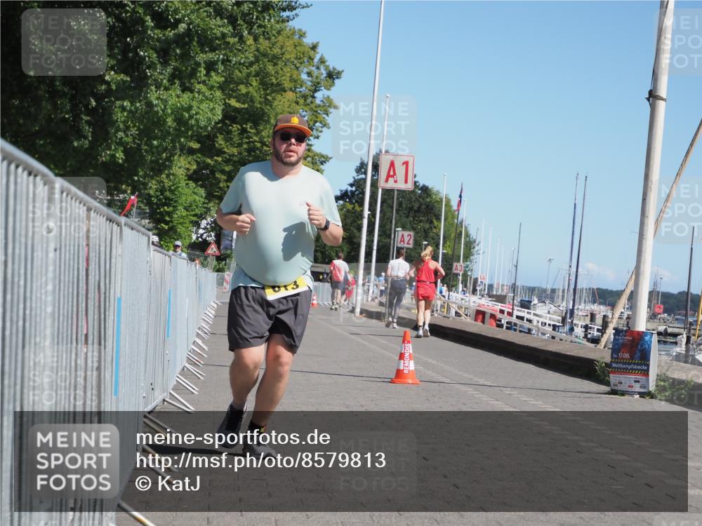 17.08.2025 - KN Förde Triathlon 2025 KatJ http://msf.ph/oto/8579813 17.08.2025 12:16:30 Laufen 613 meine-sportfotos.de