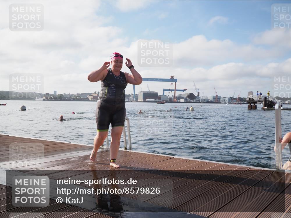 17.08.2025 - KN Förde Triathlon 2025 KatJ http://msf.ph/oto/8579826 17.08.2025 09:21:29 Schwimmen 194, 201, 230, 171, 194, 201, 230 meine-sportfotos.de