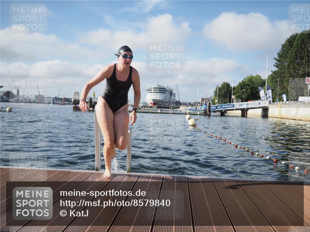17.08.2025 - KN Förde Triathlon 2025 KatJ http://msf.ph/oto/8579840 17.08.2025 09:21:31 Schwimmen 194, 201, 230, 171, 194, 201, 230 meine-sportfotos.de