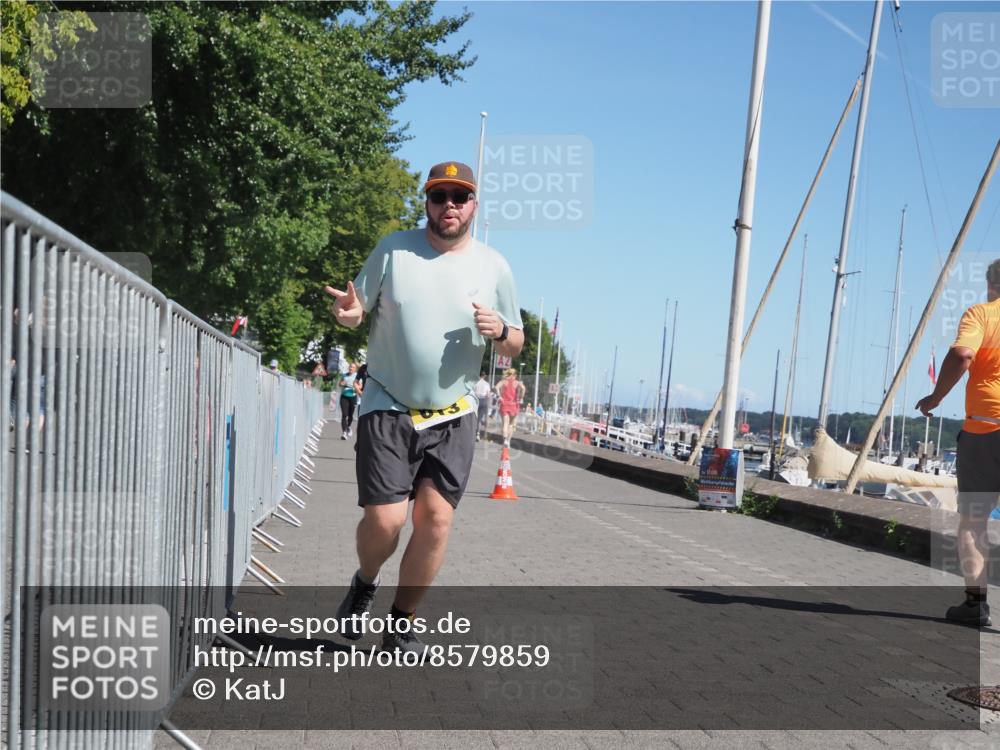17.08.2025 - KN Förde Triathlon 2025 KatJ http://msf.ph/oto/8579859 17.08.2025 12:16:32 Laufen 356, 613 meine-sportfotos.de
