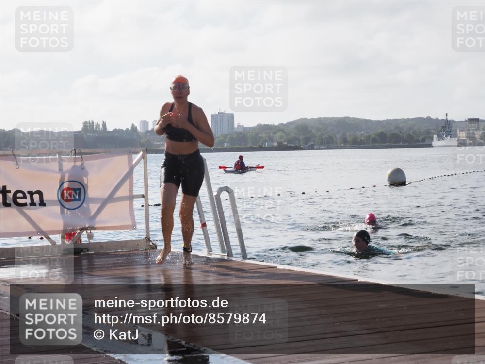 17.08.2025 - KN Förde Triathlon 2025 KatJ http://msf.ph/oto/8579874 17.08.2025 09:21:46 Schwimmen 212, 244, 244 meine-sportfotos.de