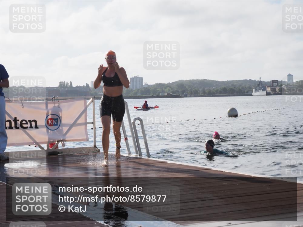 17.08.2025 - KN Förde Triathlon 2025 KatJ http://msf.ph/oto/8579877 17.08.2025 09:21:46 Schwimmen 212, 244, 244 meine-sportfotos.de