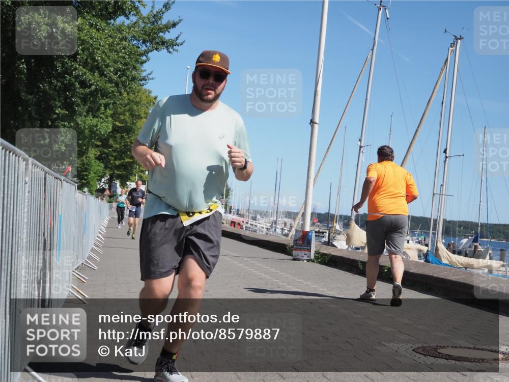 17.08.2025 - KN Förde Triathlon 2025 KatJ http://msf.ph/oto/8579887 17.08.2025 12:16:32 Laufen 356, 613 meine-sportfotos.de