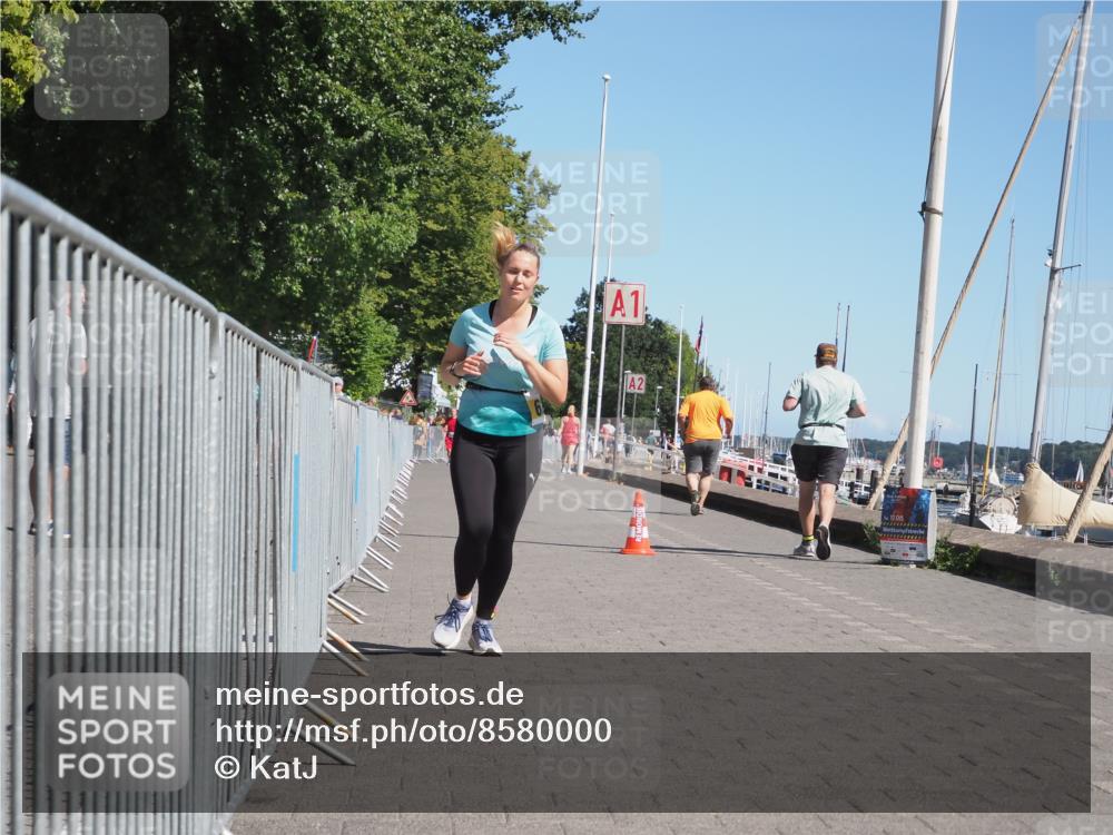 17.08.2025 - KN Förde Triathlon 2025 KatJ http://msf.ph/oto/8580000 17.08.2025 12:16:43 Laufen 356, 627 meine-sportfotos.de
