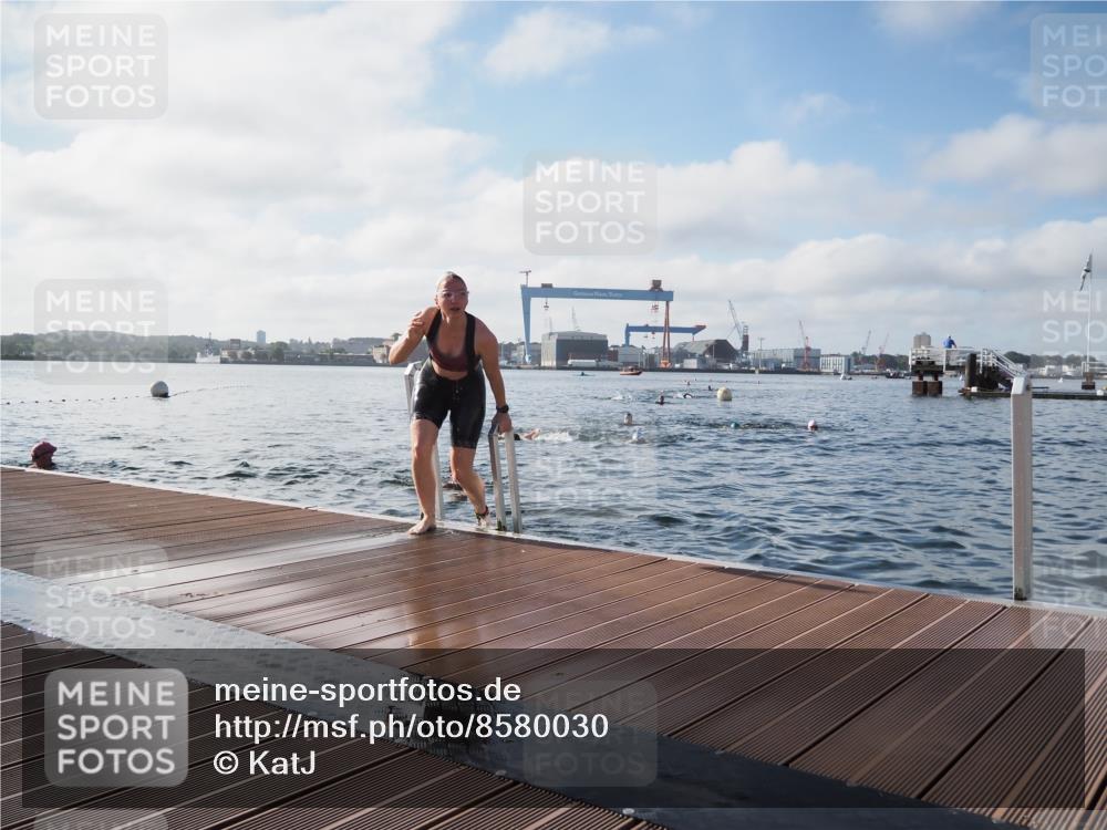 17.08.2025 - KN Förde Triathlon 2025 KatJ http://msf.ph/oto/8580030 17.08.2025 09:22:00 Schwimmen 210, 212, 213, 215, 224, 242, 210, 212, 215, 242, 244 meine-sportfotos.de