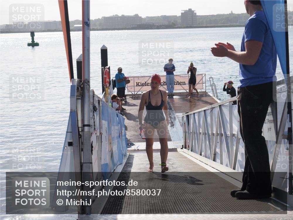 17.08.2025 - KN Förde Triathlon 2025 MichiJ http://msf.ph/oto/8580037 17.08.2025 09:18:01 Schwimmen 161, 167, 170, 180, 182, 175, 182, 189, 254 meine-sportfotos.de