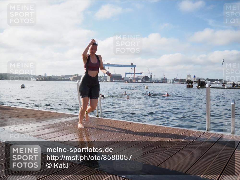 17.08.2025 - KN Förde Triathlon 2025 KatJ http://msf.ph/oto/8580057 17.08.2025 09:22:01 Schwimmen 210, 212, 213, 215, 224, 242, 210, 212, 215, 224, 242 meine-sportfotos.de