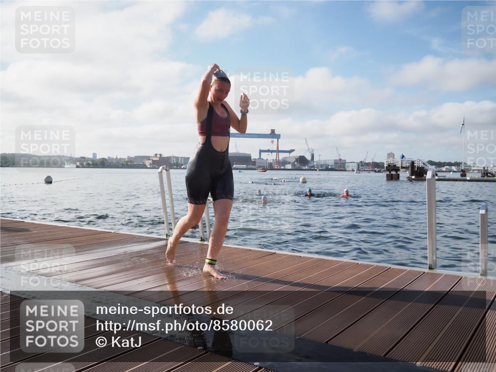 17.08.2025 - KN Förde Triathlon 2025 KatJ http://msf.ph/oto/8580062 17.08.2025 09:22:01 Schwimmen 210, 212, 213, 215, 224, 242, 210, 212, 215, 224, 242 meine-sportfotos.de