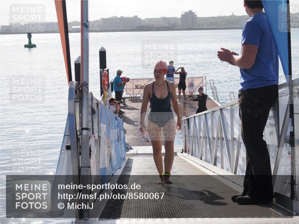 17.08.2025 - KN Förde Triathlon 2025 MichiJ http://msf.ph/oto/8580067 17.08.2025 09:18:02 Schwimmen 161, 167, 180, 182, 175, 182, 189, 254 meine-sportfotos.de
