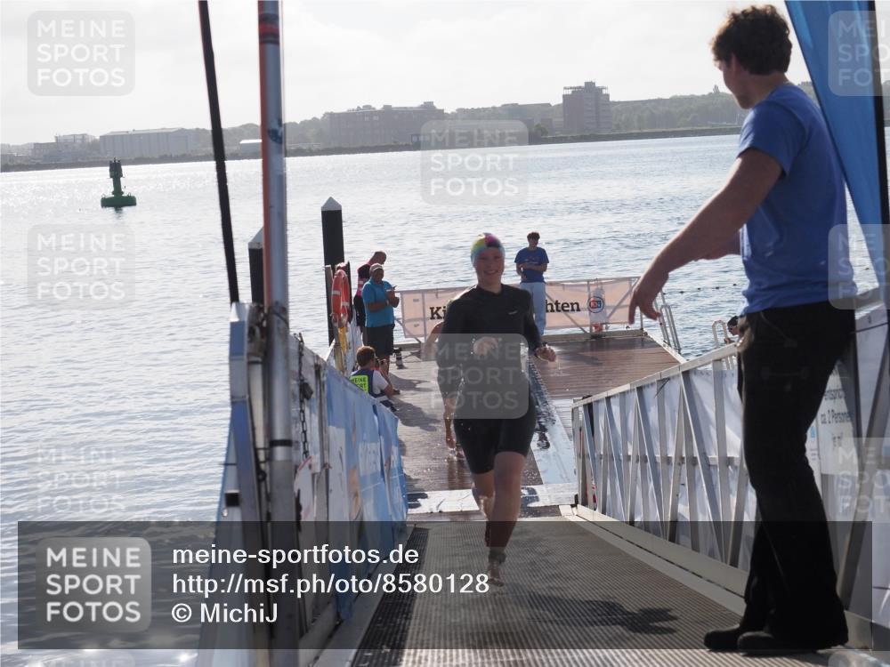 17.08.2025 - KN Förde Triathlon 2025 MichiJ http://msf.ph/oto/8580128 17.08.2025 09:18:07 Schwimmen 161, 175, 180, 182, 175, 189, 254 meine-sportfotos.de