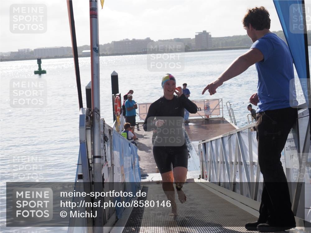 17.08.2025 - KN Förde Triathlon 2025 MichiJ http://msf.ph/oto/8580146 17.08.2025 09:18:07 Schwimmen 161, 175, 180, 182, 175, 189, 254 meine-sportfotos.de
