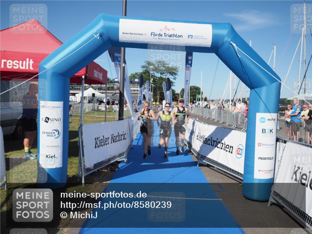 17.08.2025 - KN Förde Triathlon 2025 MichiJ http://msf.ph/oto/8580239 17.08.2025 16:22:08 Laufen 34 meine-sportfotos.de
