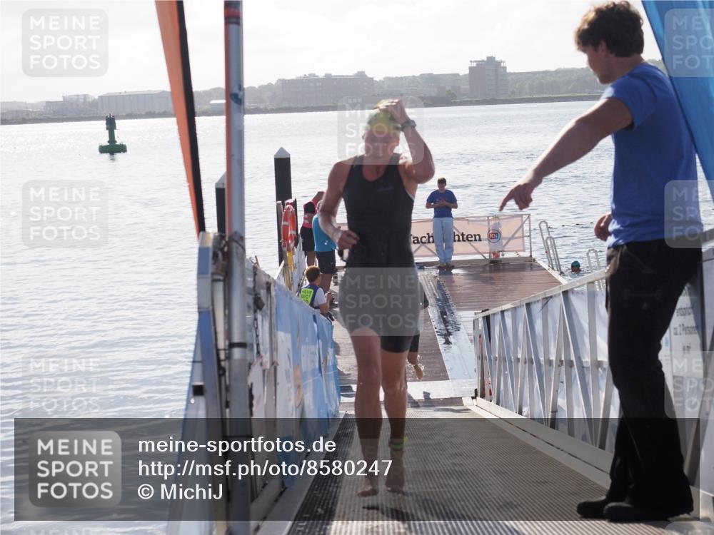 17.08.2025 - KN Förde Triathlon 2025 MichiJ http://msf.ph/oto/8580247 17.08.2025 09:18:11 Schwimmen 175, 182, 189, 185, 189, 254 meine-sportfotos.de