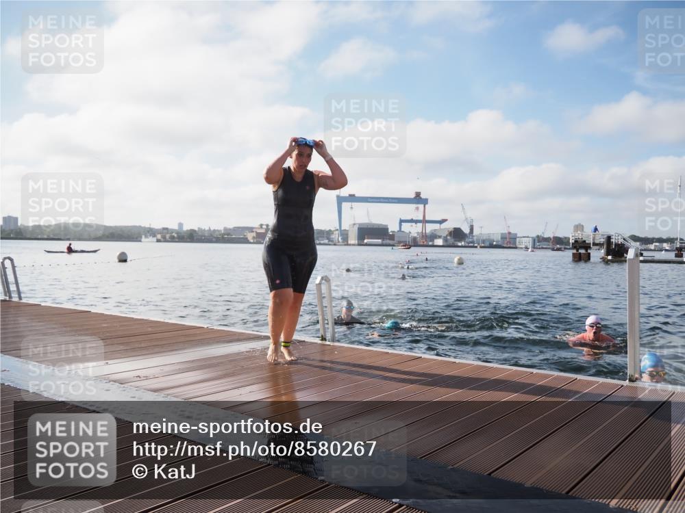 17.08.2025 - KN Förde Triathlon 2025 KatJ http://msf.ph/oto/8580267 17.08.2025 09:22:18 Schwimmen 111, 208, 221, 111, 208, 213, 224 meine-sportfotos.de