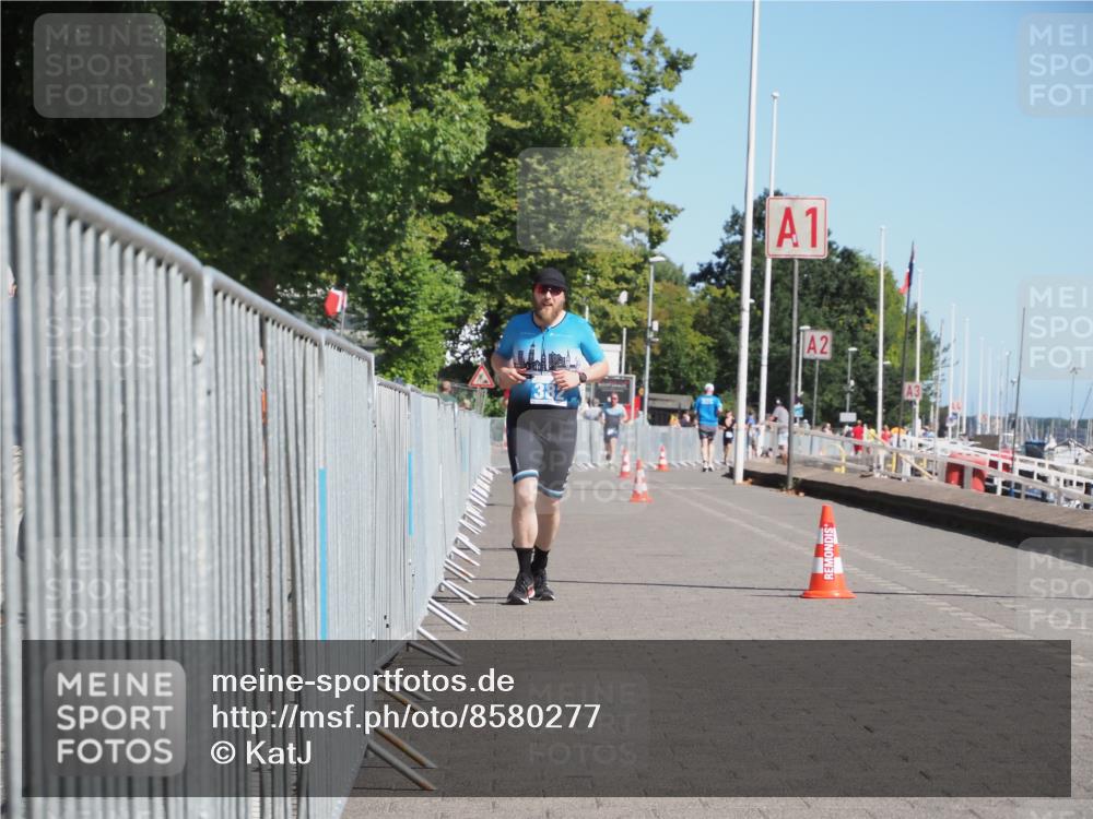 17.08.2025 - KN Förde Triathlon 2025 KatJ http://msf.ph/oto/8580277 17.08.2025 12:17:58 Laufen 368, 382 meine-sportfotos.de