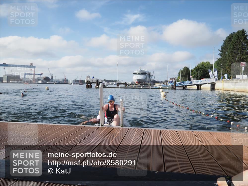 17.08.2025 - KN Förde Triathlon 2025 KatJ http://msf.ph/oto/8580291 17.08.2025 09:22:20 Schwimmen 111, 208, 221, 235, 111, 208, 213, 224 meine-sportfotos.de