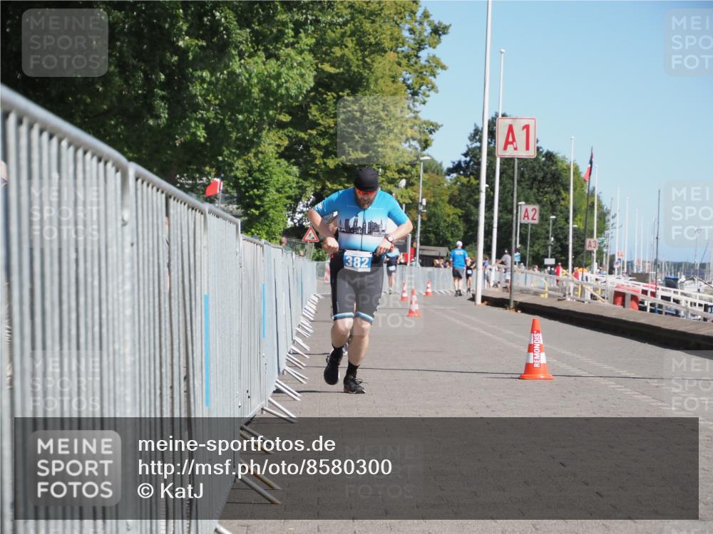 17.08.2025 - KN Förde Triathlon 2025 KatJ http://msf.ph/oto/8580300 17.08.2025 12:17:58 Laufen 368, 382 meine-sportfotos.de