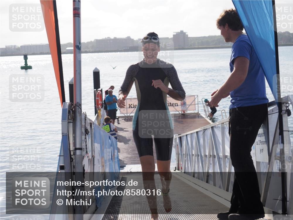 17.08.2025 - KN Förde Triathlon 2025 MichiJ http://msf.ph/oto/8580316 17.08.2025 09:18:16 Schwimmen 175, 189, 254, 174, 185, 254 meine-sportfotos.de