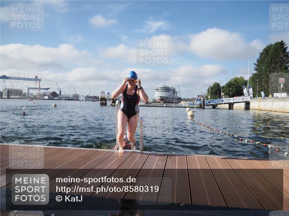 17.08.2025 - KN Förde Triathlon 2025 KatJ http://msf.ph/oto/8580319 17.08.2025 09:22:22 Schwimmen 111, 208, 221, 235, 111, 208, 213, 221, 235 meine-sportfotos.de