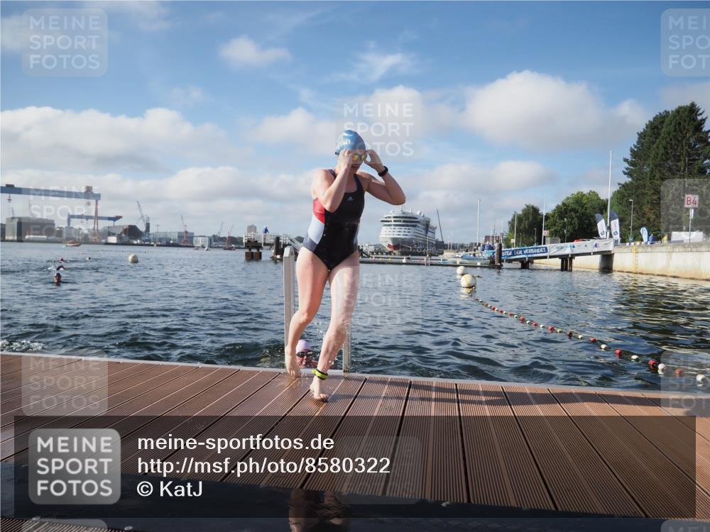 17.08.2025 - KN Förde Triathlon 2025 KatJ http://msf.ph/oto/8580322 17.08.2025 09:22:22 Schwimmen 111, 208, 221, 235, 111, 208, 213, 221, 235 meine-sportfotos.de