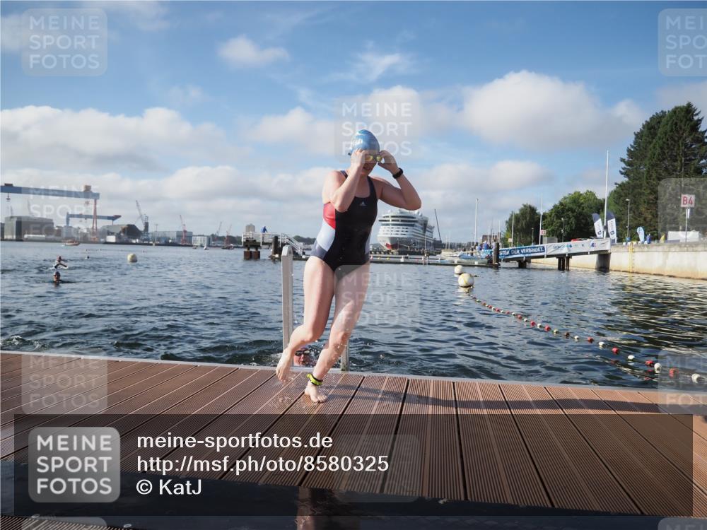 17.08.2025 - KN Förde Triathlon 2025 KatJ http://msf.ph/oto/8580325 17.08.2025 09:22:22 Schwimmen 111, 208, 221, 235, 111, 208, 213, 221, 235 meine-sportfotos.de
