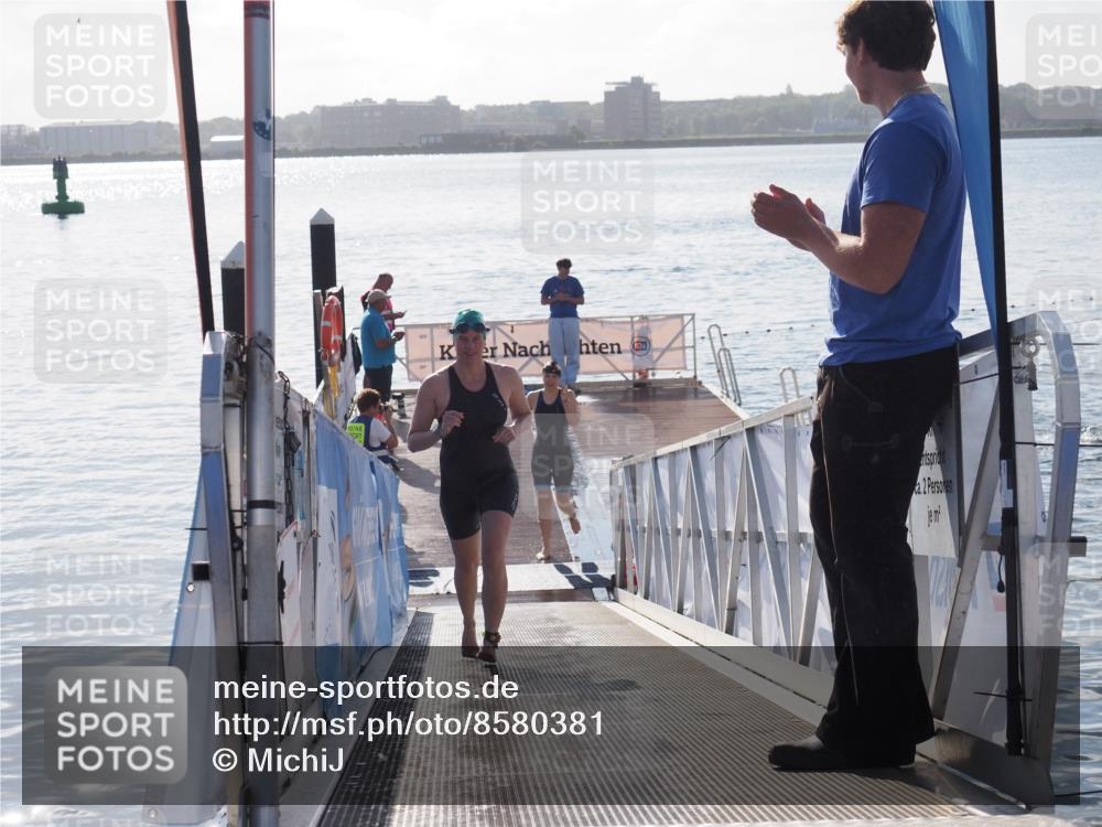 17.08.2025 - KN Förde Triathlon 2025 MichiJ http://msf.ph/oto/8580381 17.08.2025 09:18:27 Schwimmen 174, 185, 254, 174, 185, 192, 250 meine-sportfotos.de