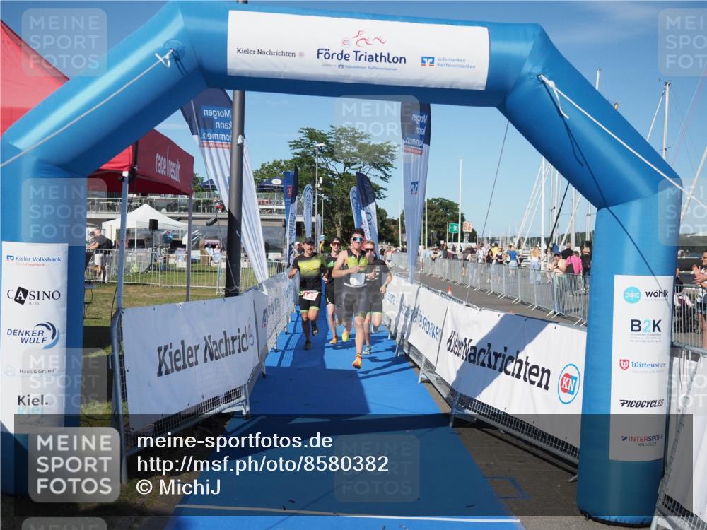 17.08.2025 - KN Förde Triathlon 2025 MichiJ http://msf.ph/oto/8580382 17.08.2025 16:23:14 Laufen 14 meine-sportfotos.de