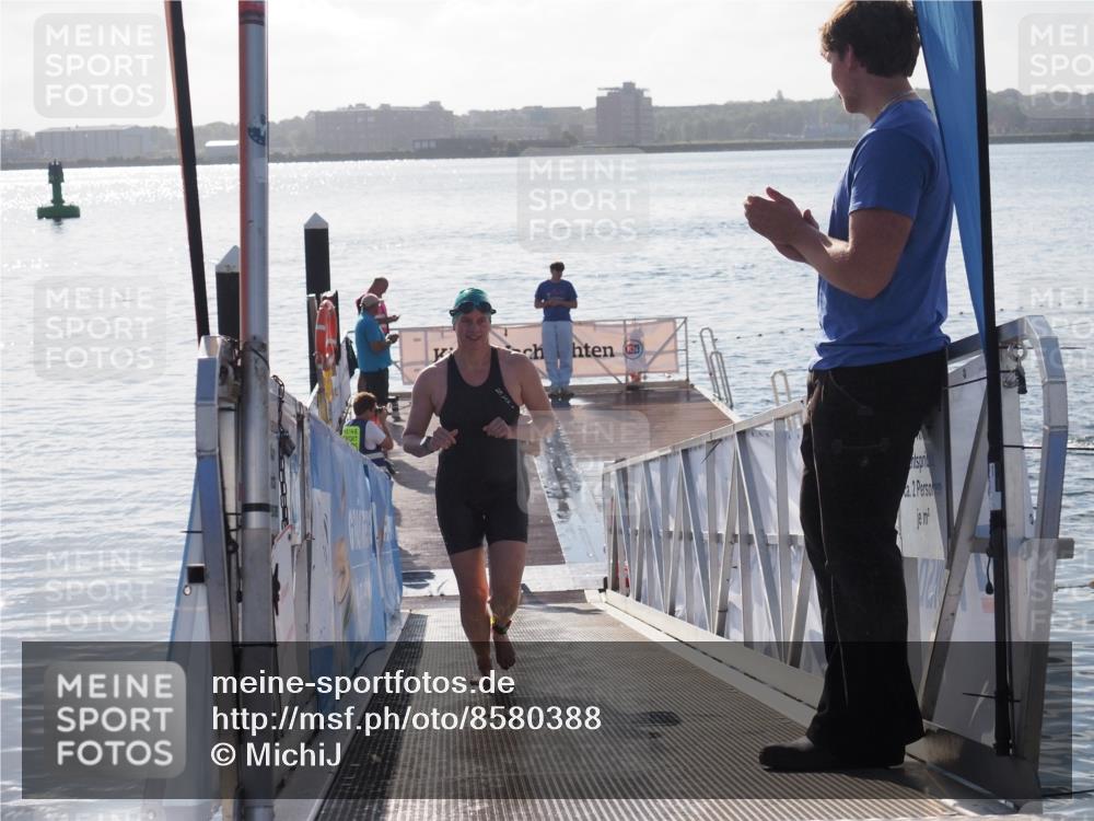 17.08.2025 - KN Förde Triathlon 2025 MichiJ http://msf.ph/oto/8580388 17.08.2025 09:18:28 Schwimmen 174, 185, 174, 185, 192, 250 meine-sportfotos.de