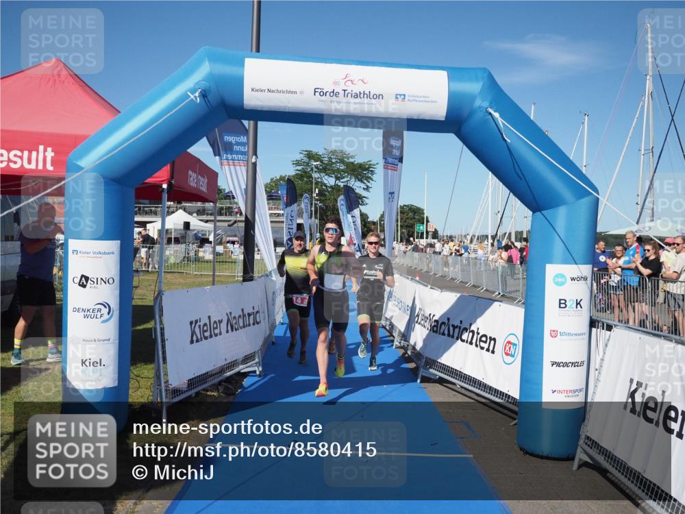 17.08.2025 - KN Förde Triathlon 2025 MichiJ http://msf.ph/oto/8580415 17.08.2025 16:23:15 Laufen 14 meine-sportfotos.de