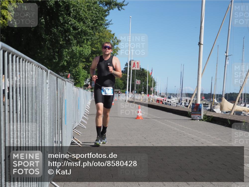 17.08.2025 - KN Förde Triathlon 2025 KatJ http://msf.ph/oto/8580428 17.08.2025 12:18:04 Laufen 368, 382, 621 meine-sportfotos.de