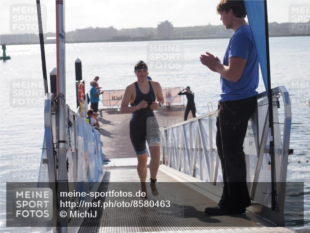 17.08.2025 - KN Förde Triathlon 2025 MichiJ http://msf.ph/oto/8580463 17.08.2025 09:18:32 Schwimmen 174, 185, 174, 192, 250 meine-sportfotos.de