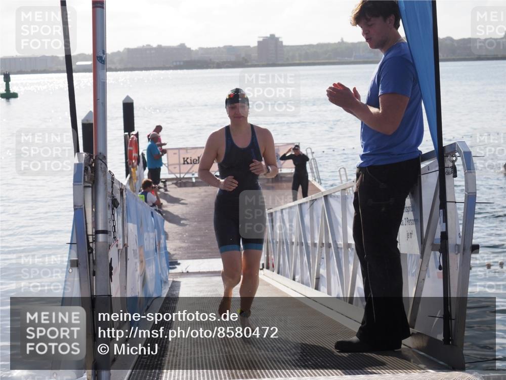 17.08.2025 - KN Förde Triathlon 2025 MichiJ http://msf.ph/oto/8580472 17.08.2025 09:18:32 Schwimmen 174, 185, 174, 192, 250 meine-sportfotos.de