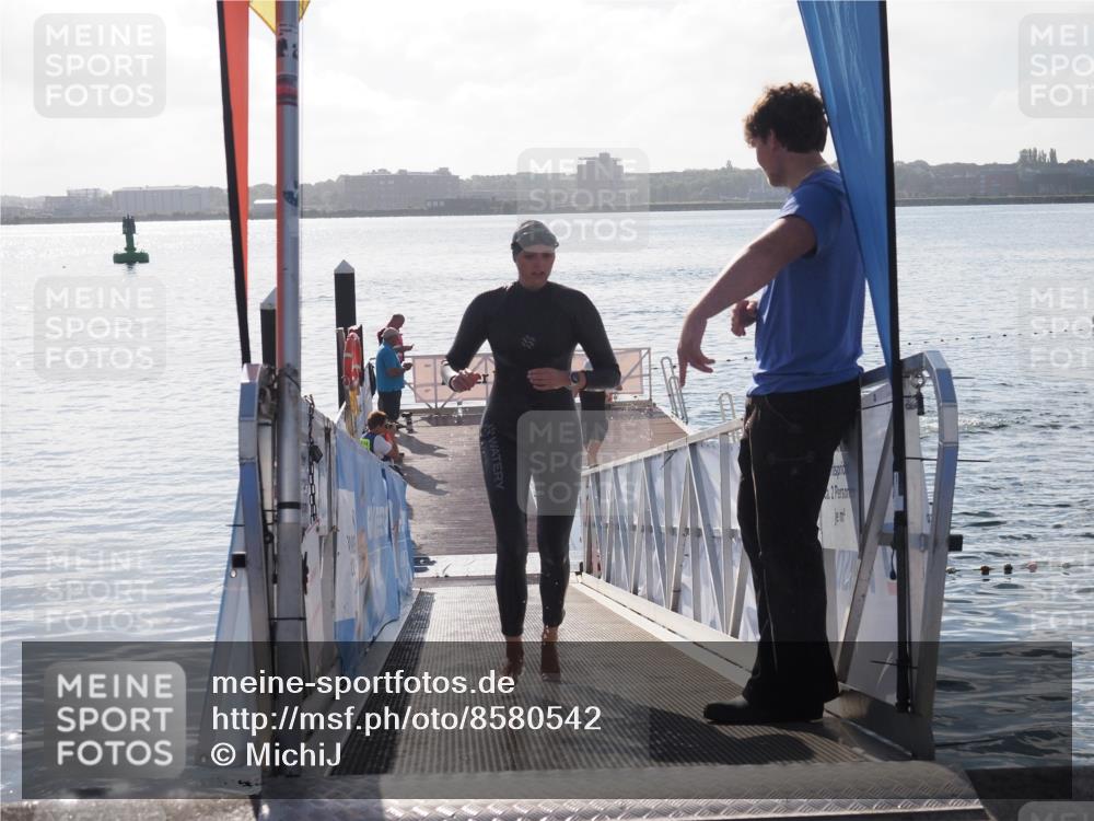17.08.2025 - KN Förde Triathlon 2025 MichiJ http://msf.ph/oto/8580542 17.08.2025 09:18:38 Schwimmen 174, 185, 192, 153, 192, 250 meine-sportfotos.de