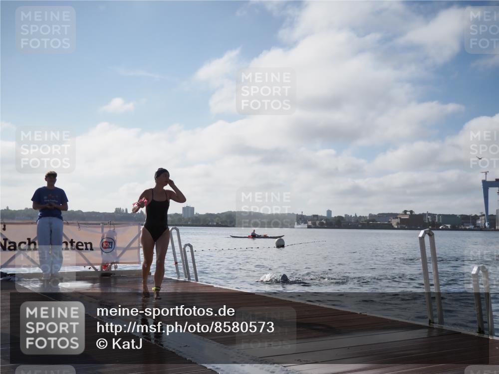 17.08.2025 - KN Förde Triathlon 2025 KatJ http://msf.ph/oto/8580573 17.08.2025 09:22:46 Schwimmen 246, 249, 246, 249 meine-sportfotos.de